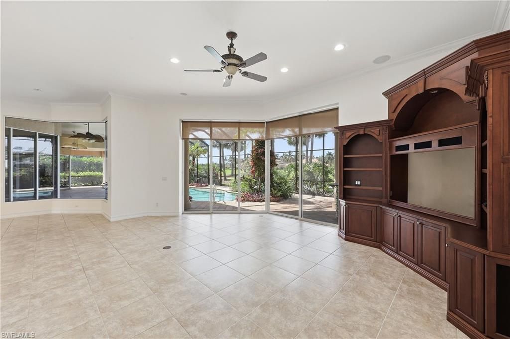 1687 Persimmon Dr, Naples, FL 34109 Photo