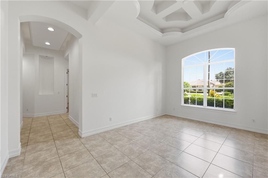 1687 Persimmon Dr, Naples, FL 34109 Photo