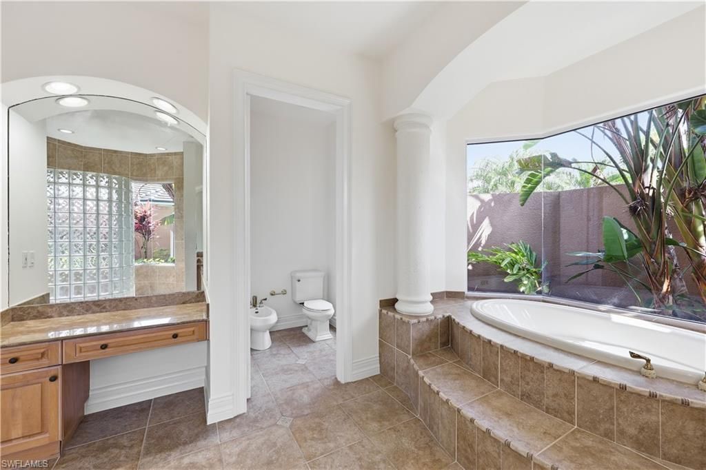 1687 Persimmon Dr, Naples, FL 34109 Photo