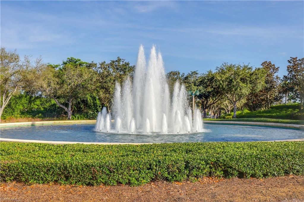 1687 Persimmon Dr, Naples, FL 34109 Photo