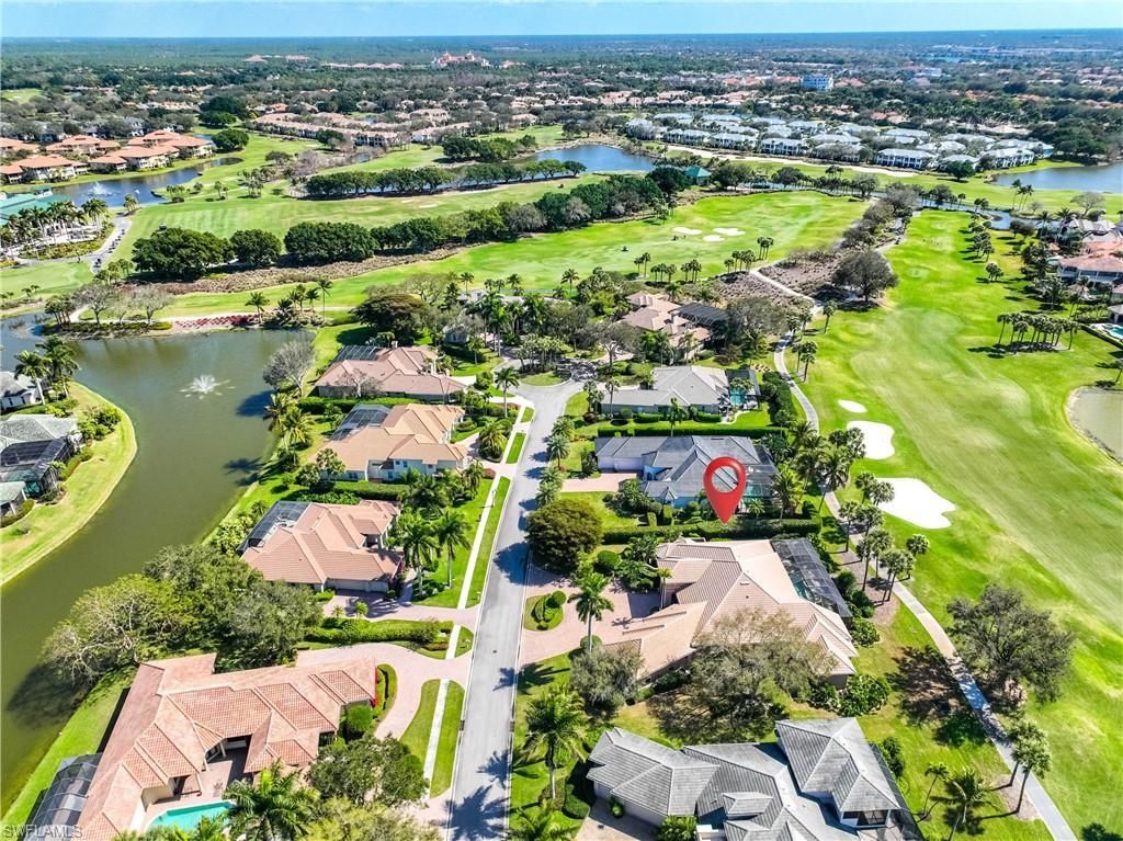 1687 Persimmon Dr, Naples, FL 34109 Photo