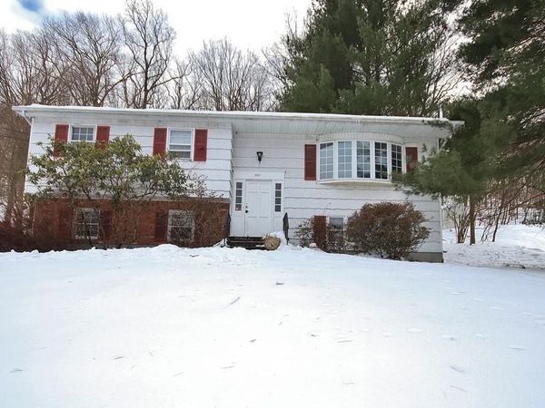 887 Stockton Road , Valley Cottage, NY 10989