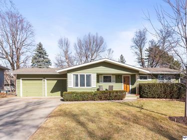 11226 Westover Road, Omaha, NE 68154