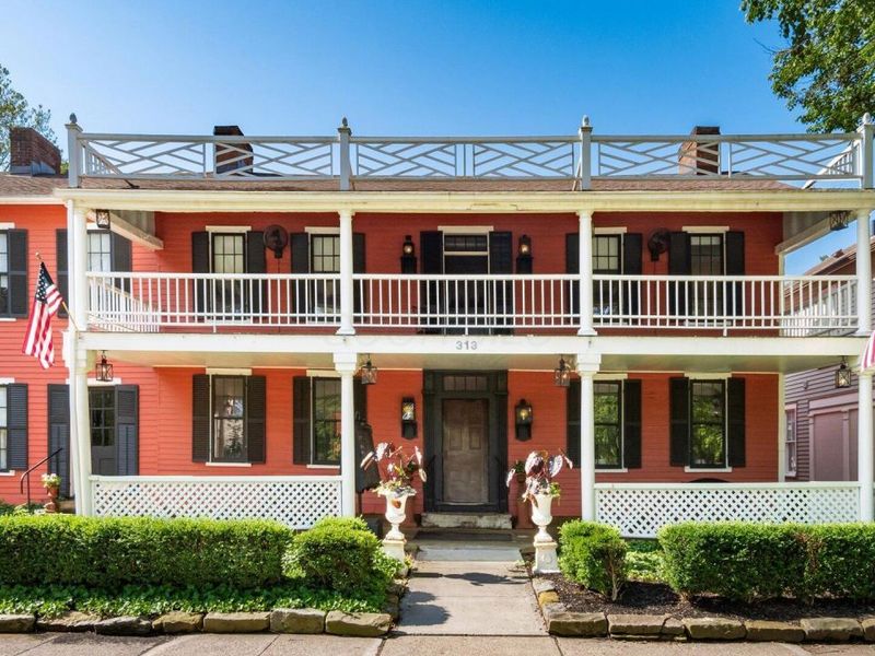 313 E Broadway E, Granville, OH 43023 Photo 3