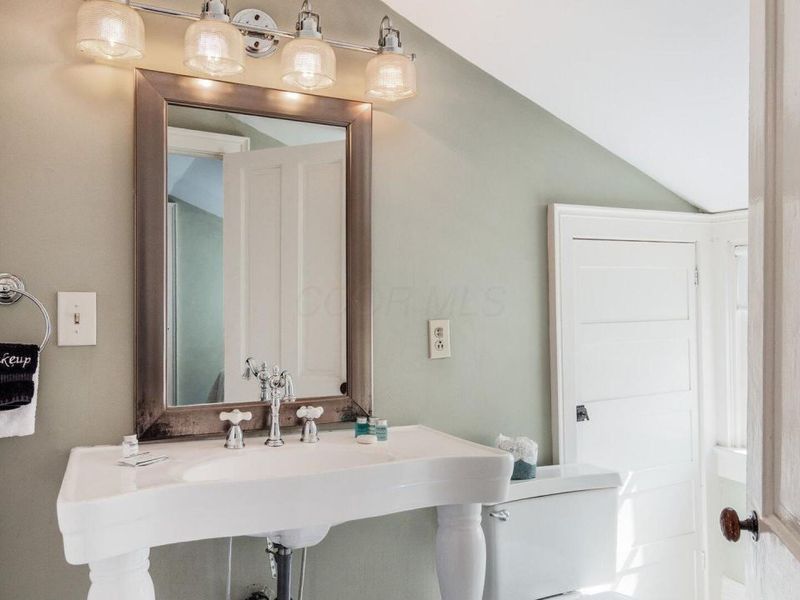 313 E Broadway E, Granville, OH 43023 Photo 80