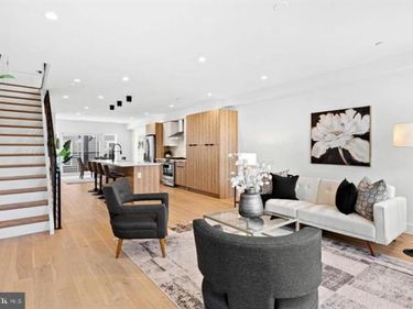 2812 S 9TH STREET , PHILADELPHIA, PA 19148