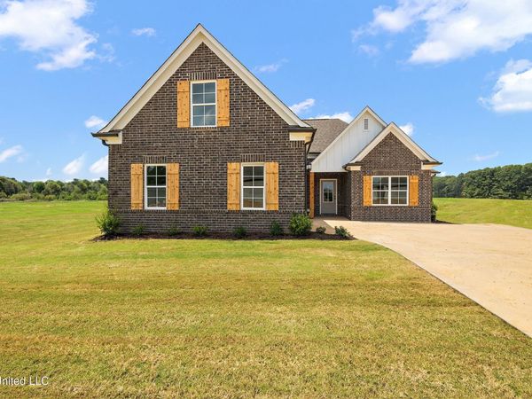 6518 Benjamin Cove, Walls, MS 38680