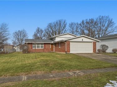 5139 Waverly Street, Enon Vlg, OH 45324