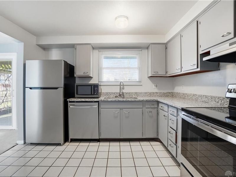 5139 Waverly Street, Enon Vlg, OH 45324 Photo 18