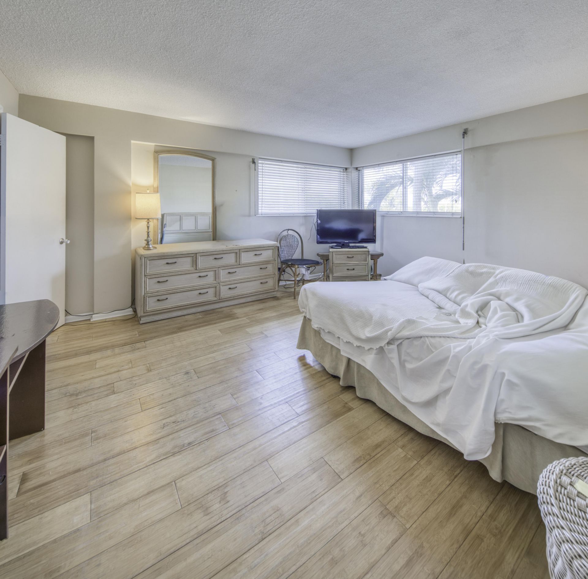 1 N Golfview Road, Unit 205, Lake Worth Beach, FL 33460 Photo