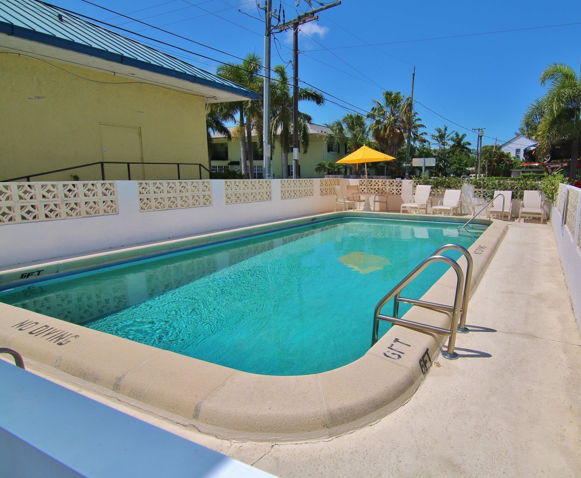 1 N Golfview Road, Unit 205, Lake Worth Beach, FL 33460 Photo