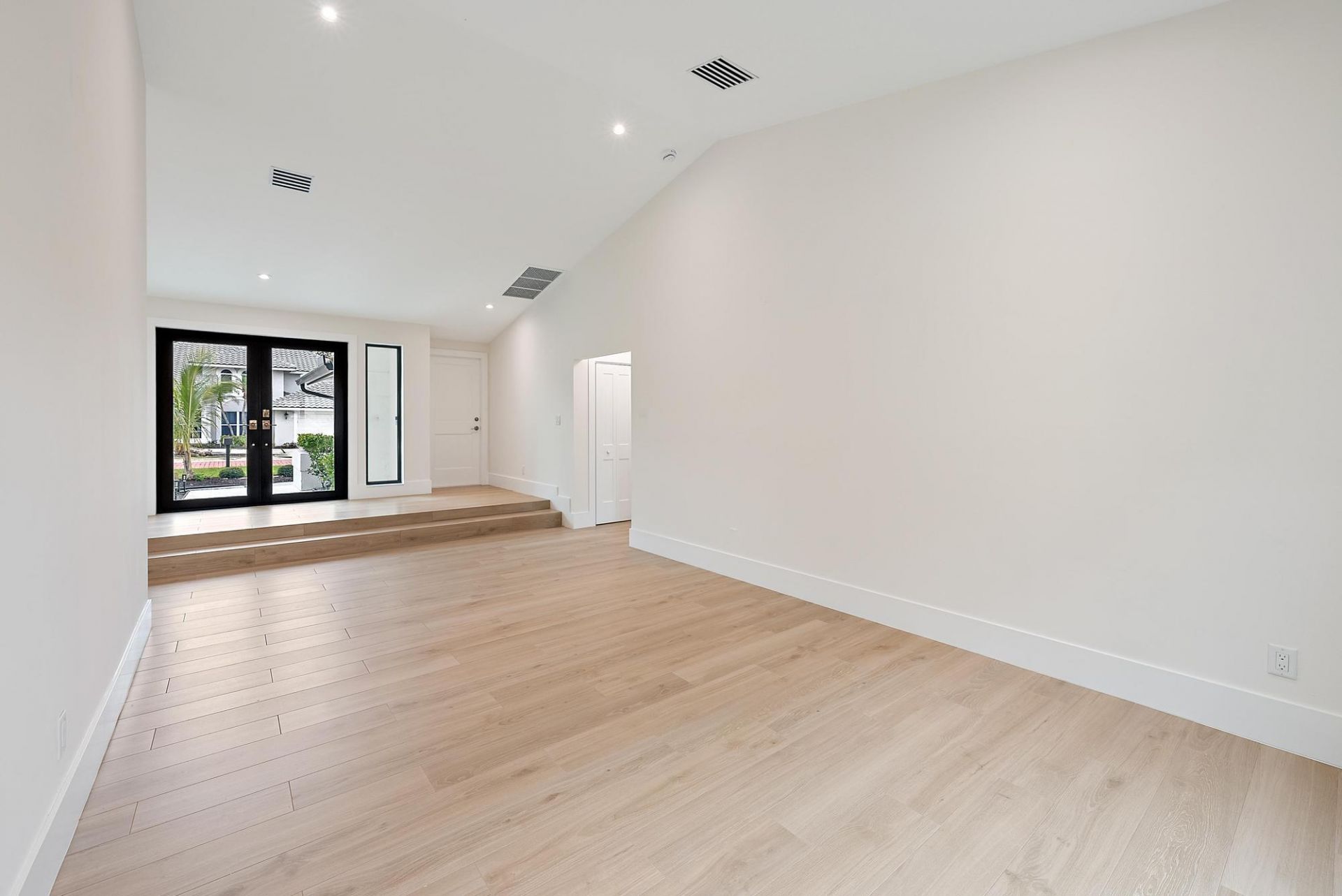 6 Indigo Terrace, Lake Worth Beach, FL 33460 Photo