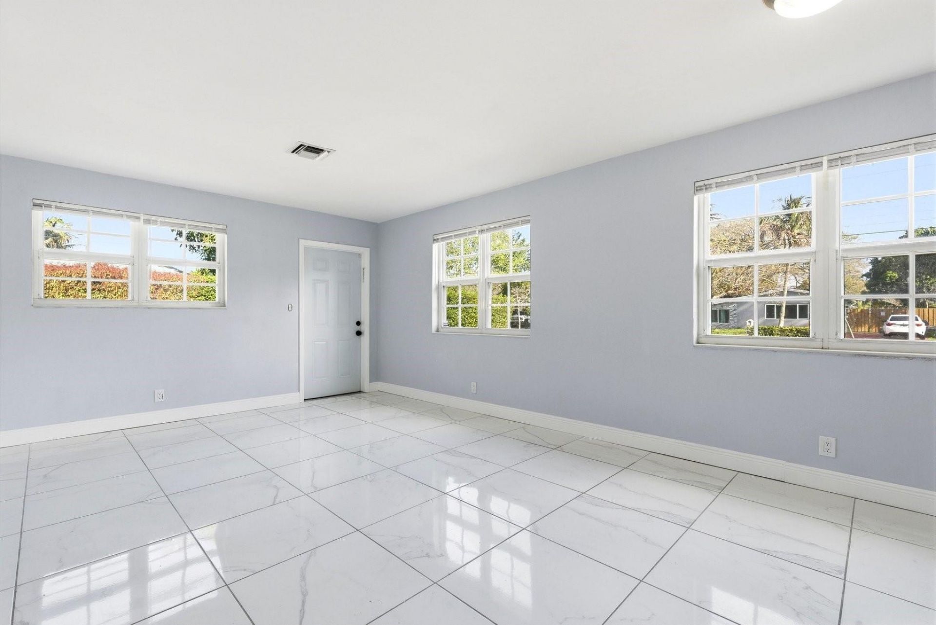 5961 NW 42nd Avenue, Fort Lauderdale, FL 33319 Photo