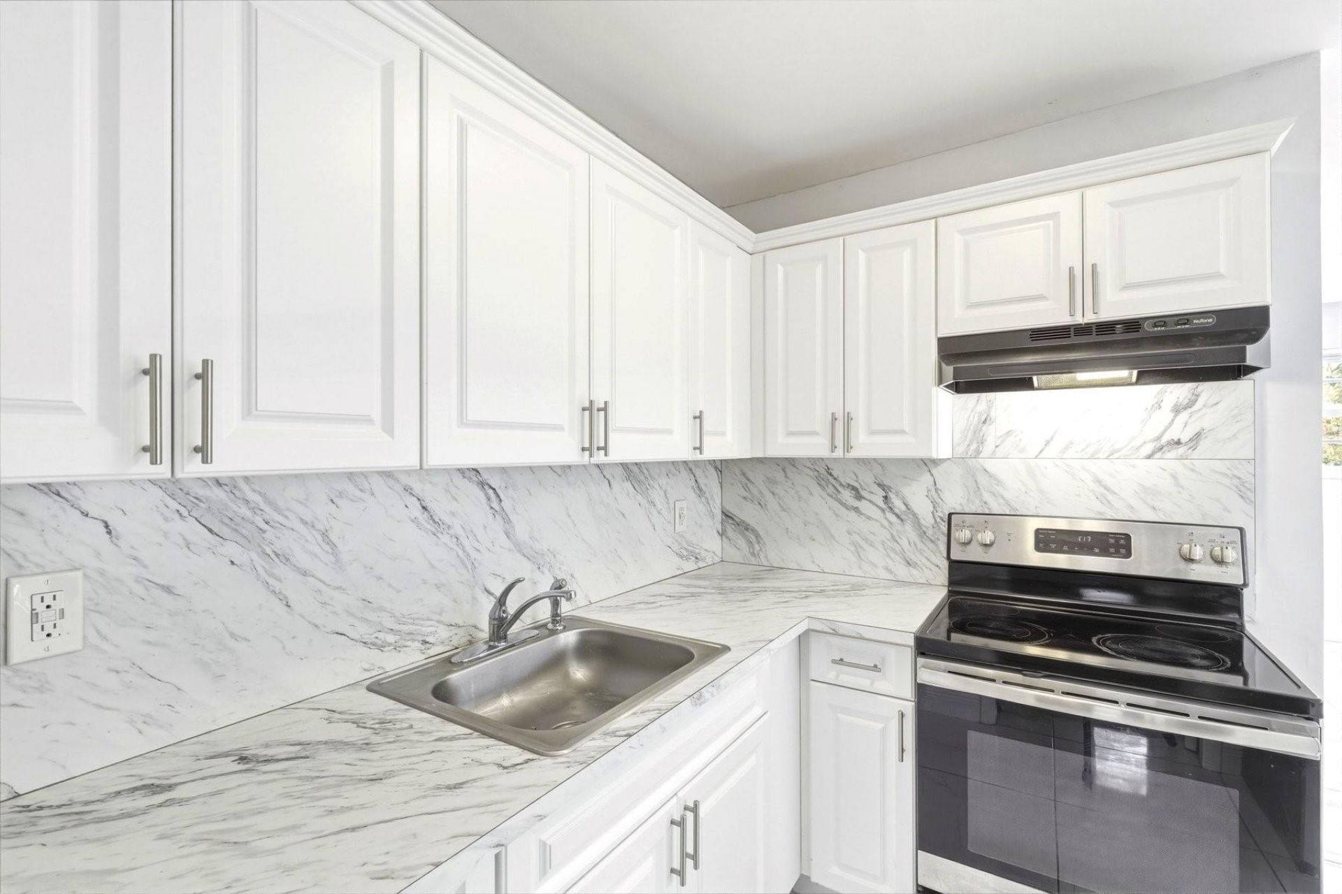 5961 NW 42nd Avenue, Fort Lauderdale, FL 33319 Photo