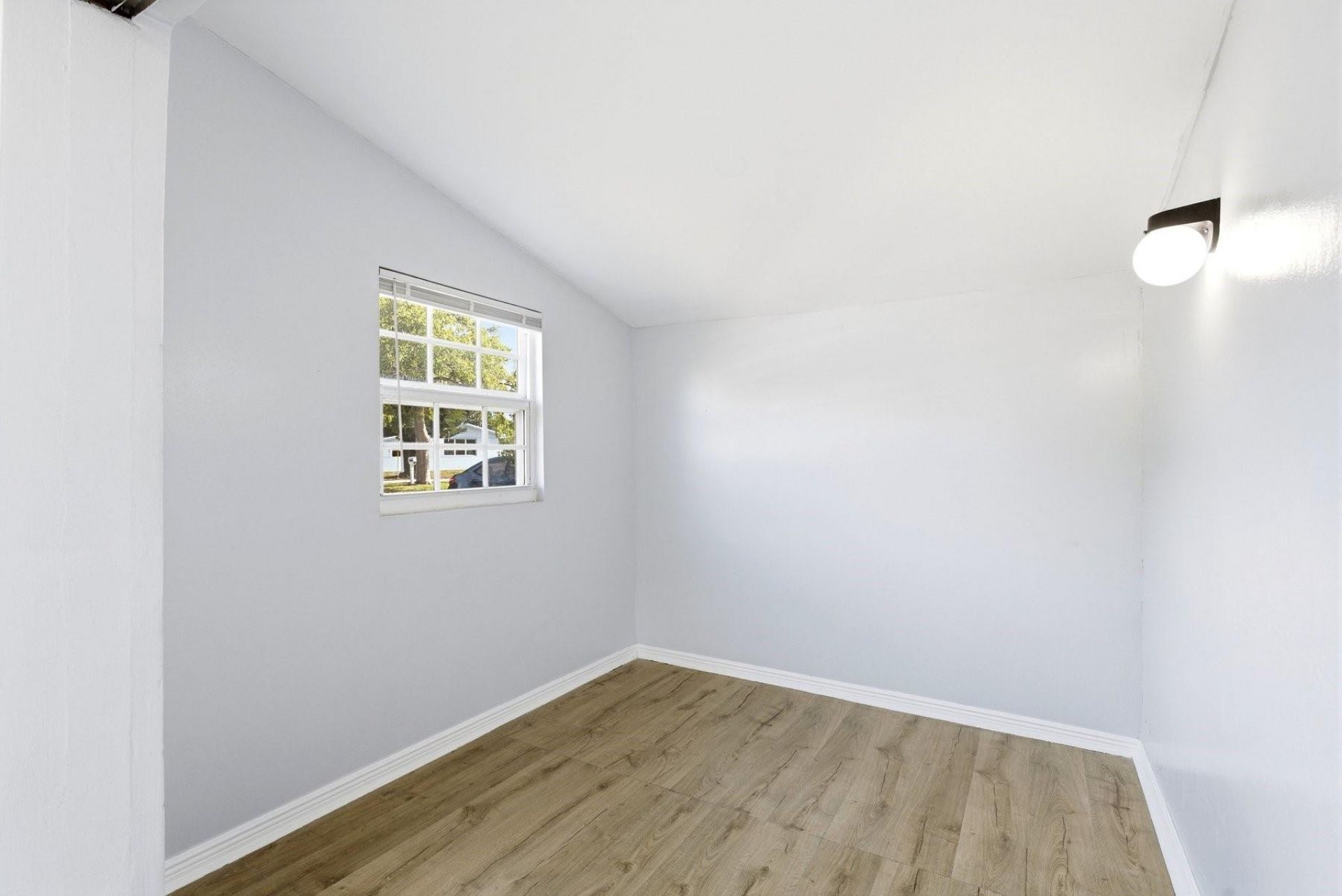 5961 NW 42nd Avenue, Fort Lauderdale, FL 33319 Photo