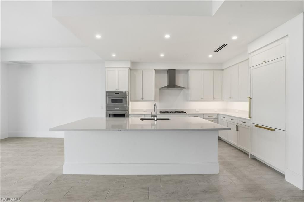 4810 Pelican Colony, Unit 403, Bonita Springs, FL 34134 Photo