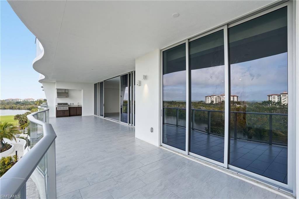 4810 Pelican Colony, Unit 403, Bonita Springs, FL 34134 Photo