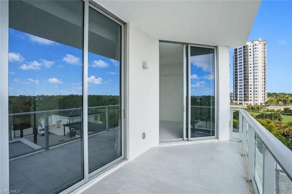 4810 Pelican Colony, Unit 403, Bonita Springs, FL 34134 Photo