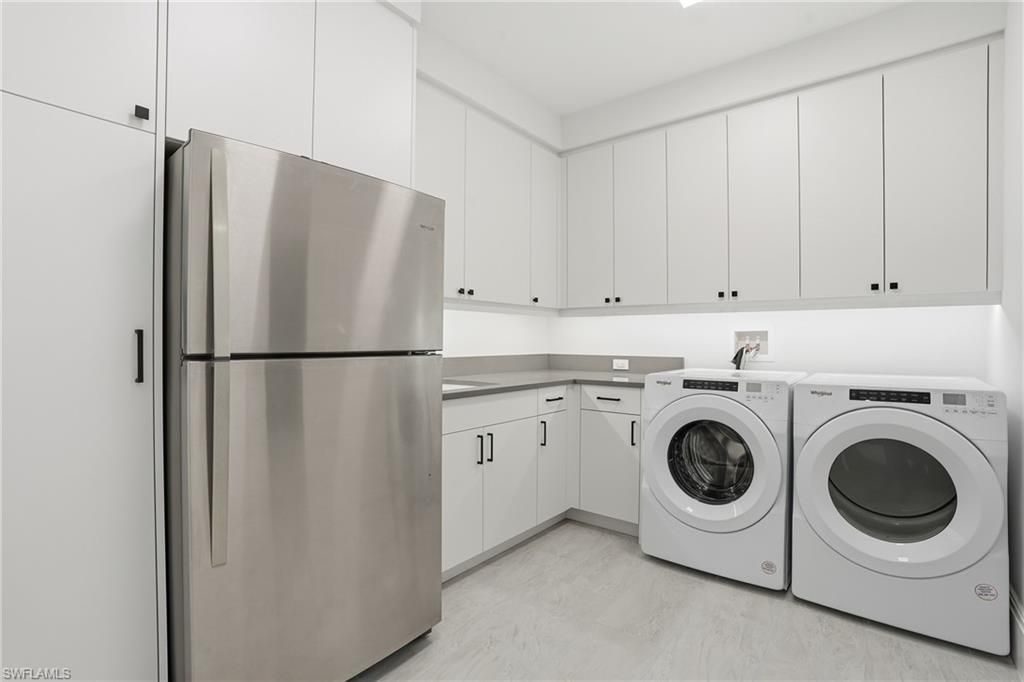 4810 Pelican Colony, Unit 403, Bonita Springs, FL 34134 Photo