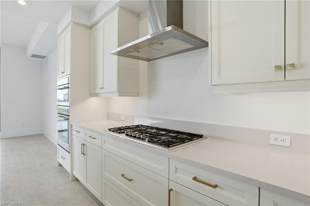 4810 Pelican Colony, Unit 403, Bonita Springs, FL 34134 Photo