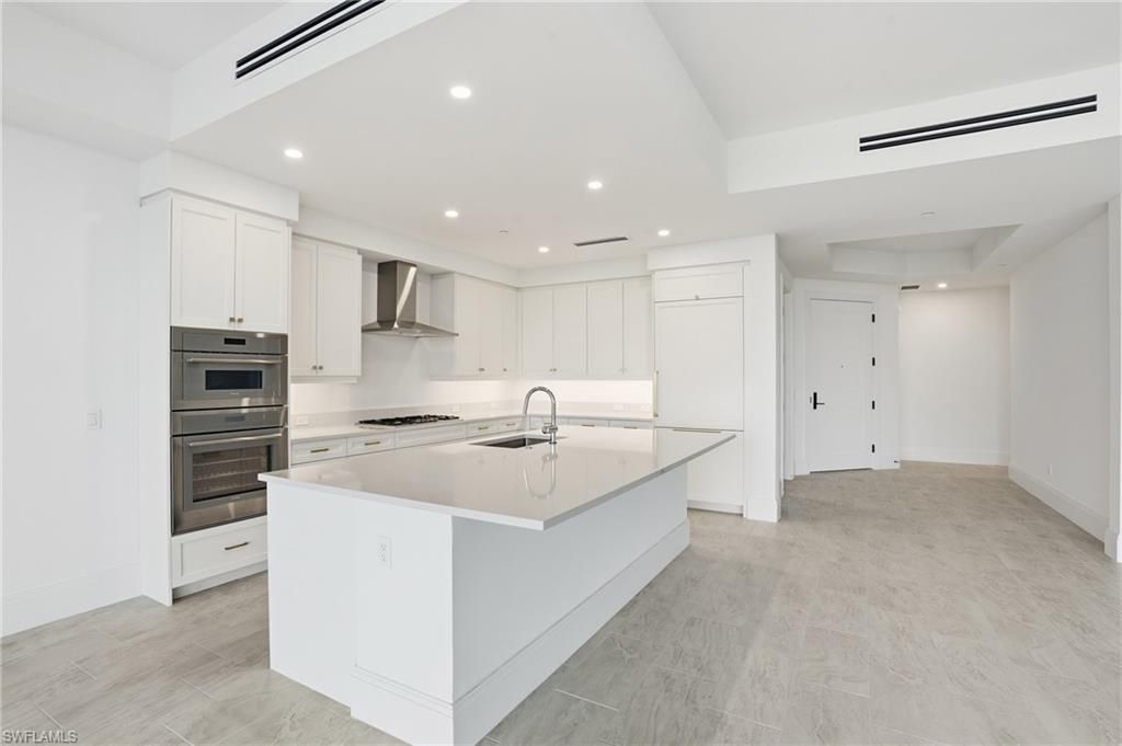 4810 Pelican Colony, Unit 403, Bonita Springs, FL 34134 Photo