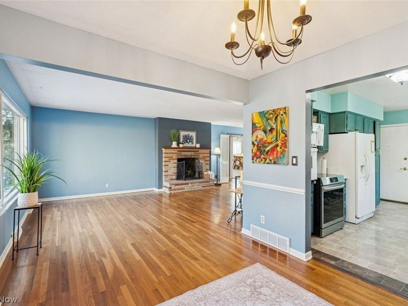 725 N Hawkins Avenue, Akron, OH 44313 Photo 14