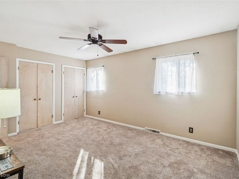 725 N Hawkins Avenue, Akron, OH 44313 Photo 23