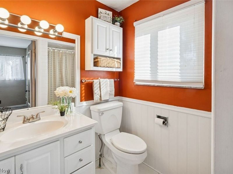 725 N Hawkins Avenue, Akron, OH 44313 Photo 25