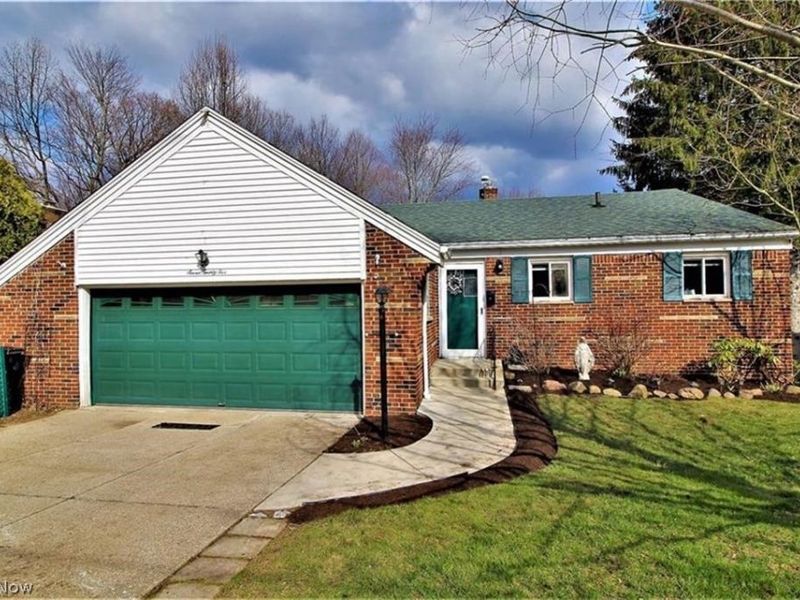 725 N Hawkins Avenue, Akron, OH 44313 Photo 37