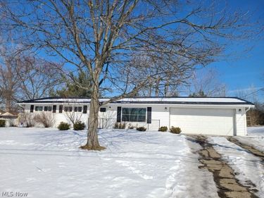 1485 Pike Parkway, Streetsboro, OH 44241