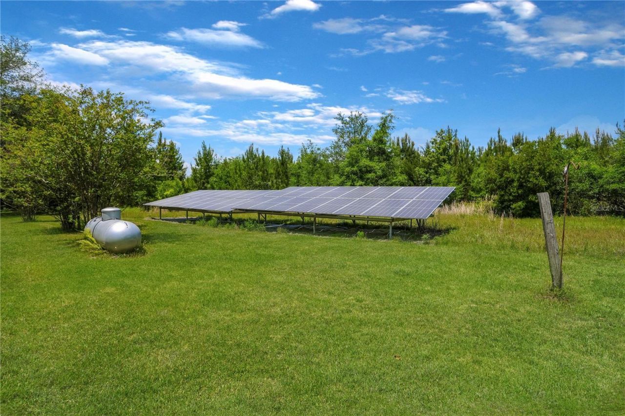 18604 NW 262nd Avenue, Alachua, FL 32615 Photo