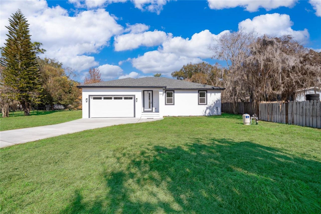 10041 Nona Street, Orlando, FL 32825 Main Photo