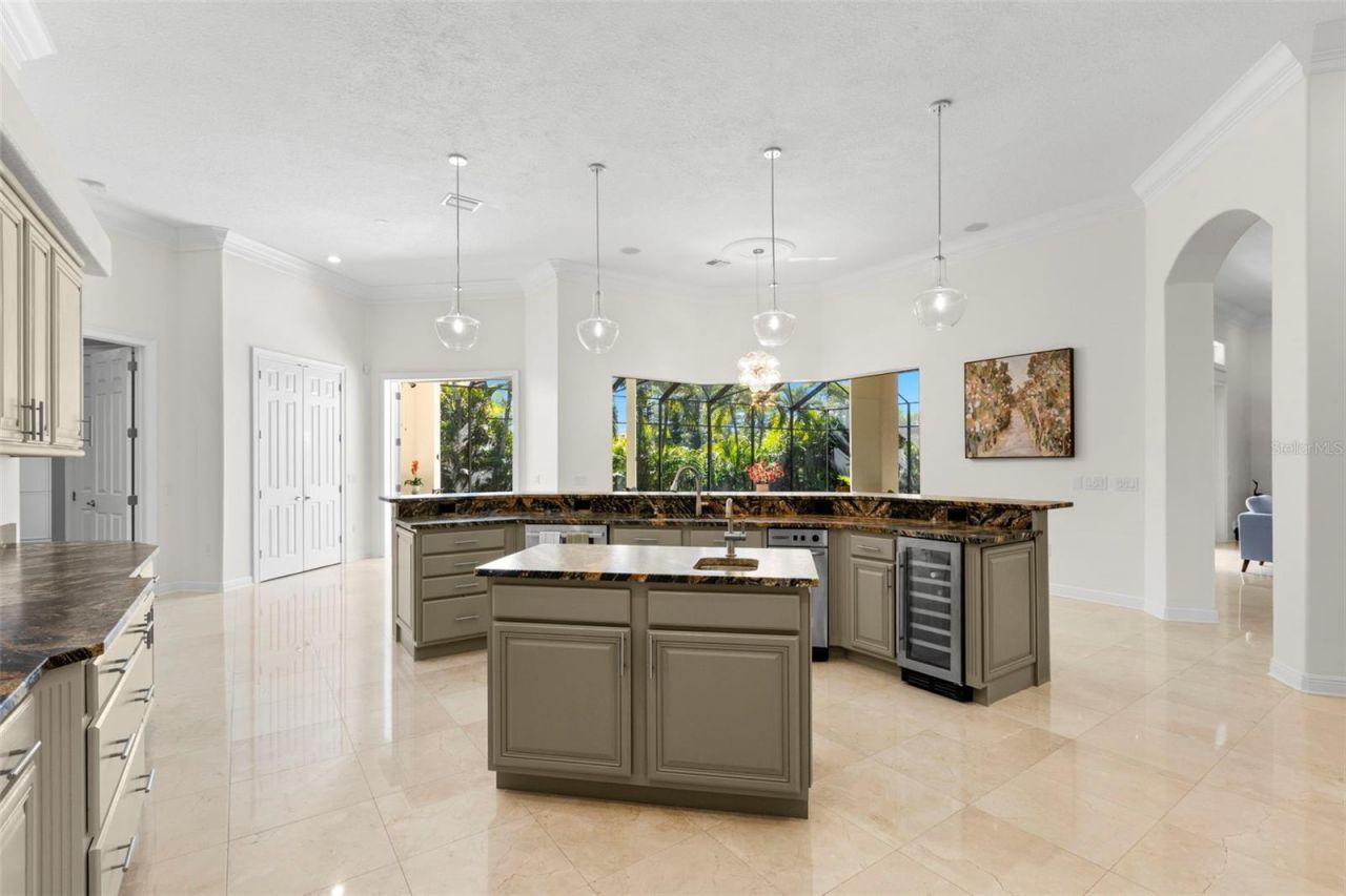 5264 61st Avenue S, Saint Petersburg, FL 33715 Photo