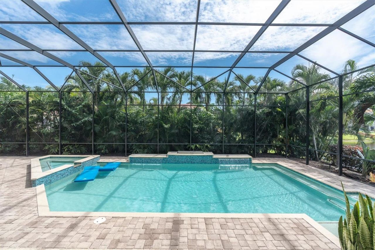 5264 61st Avenue S, Saint Petersburg, FL 33715 Photo