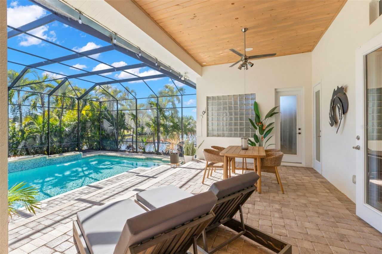 5264 61st Avenue S, Saint Petersburg, FL 33715 Photo