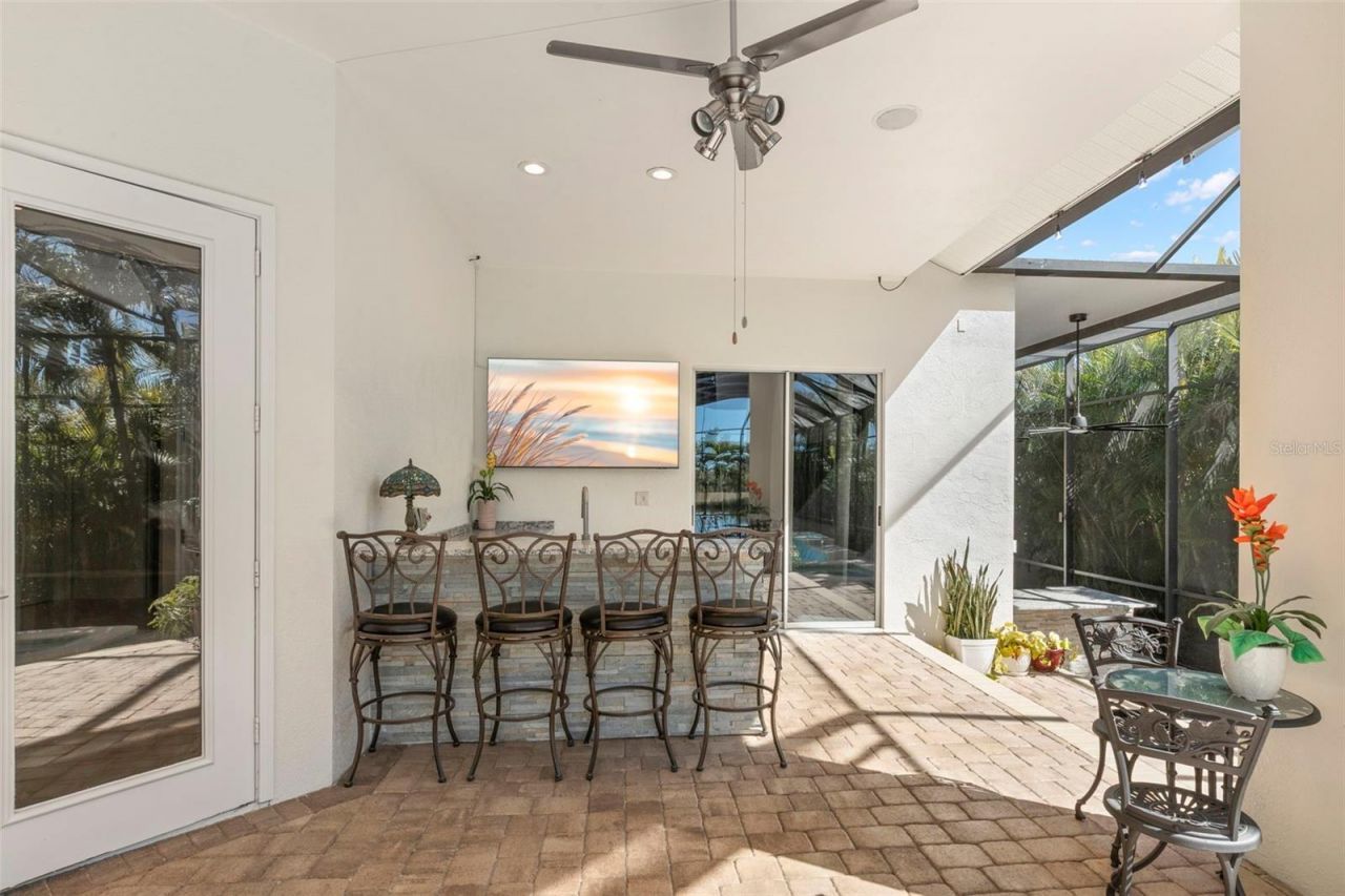 5264 61st Avenue S, Saint Petersburg, FL 33715 Photo