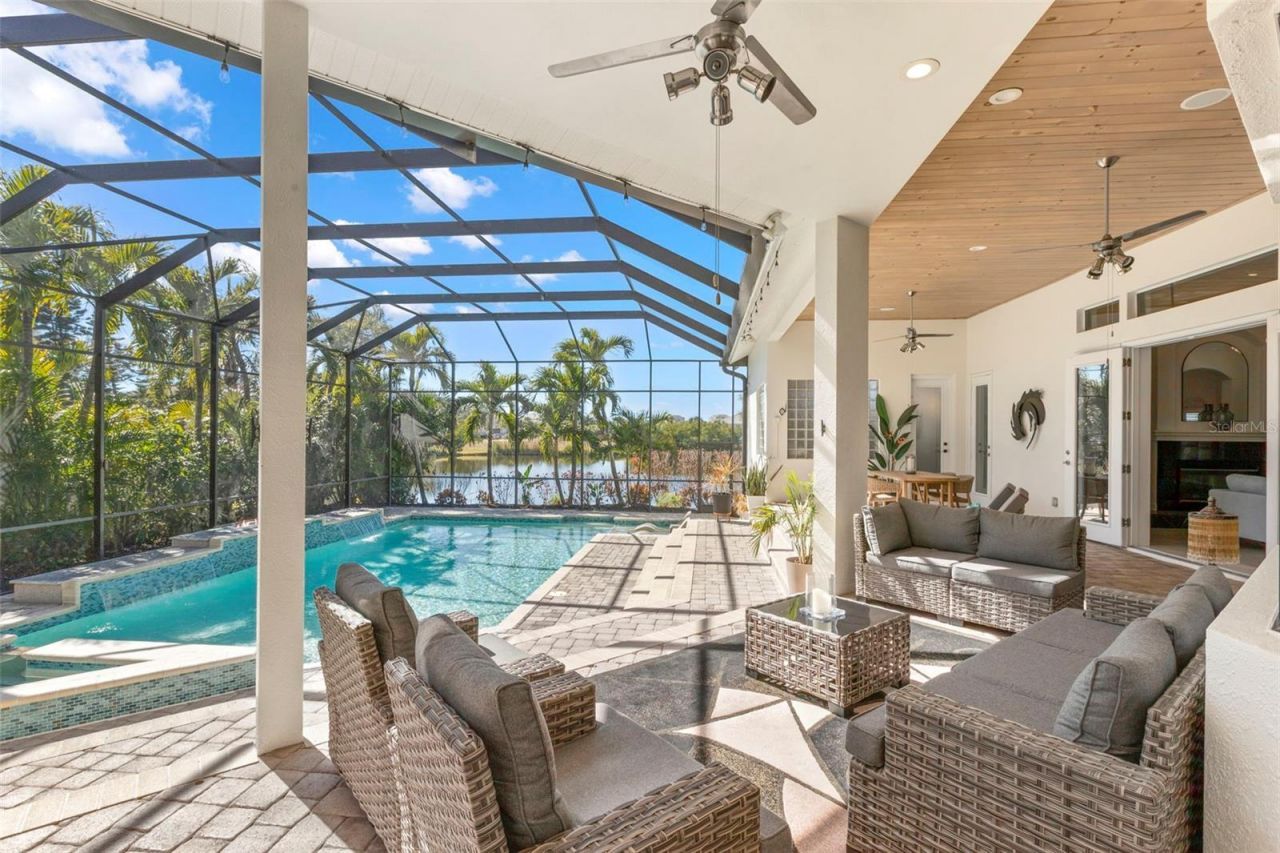 5264 61st Avenue S, Saint Petersburg, FL 33715 Photo