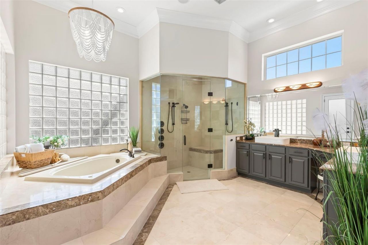 5264 61st Avenue S, Saint Petersburg, FL 33715 Photo