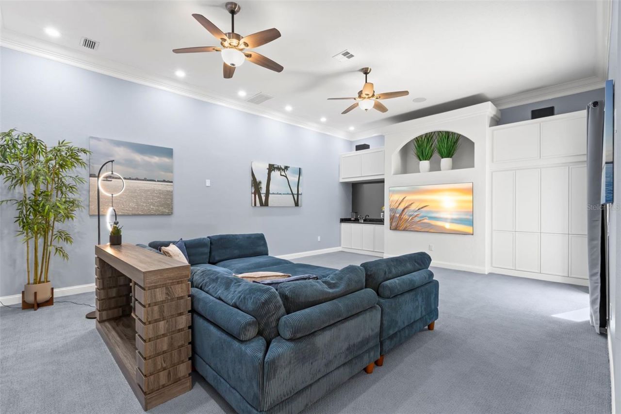 5264 61st Avenue S, Saint Petersburg, FL 33715 Photo