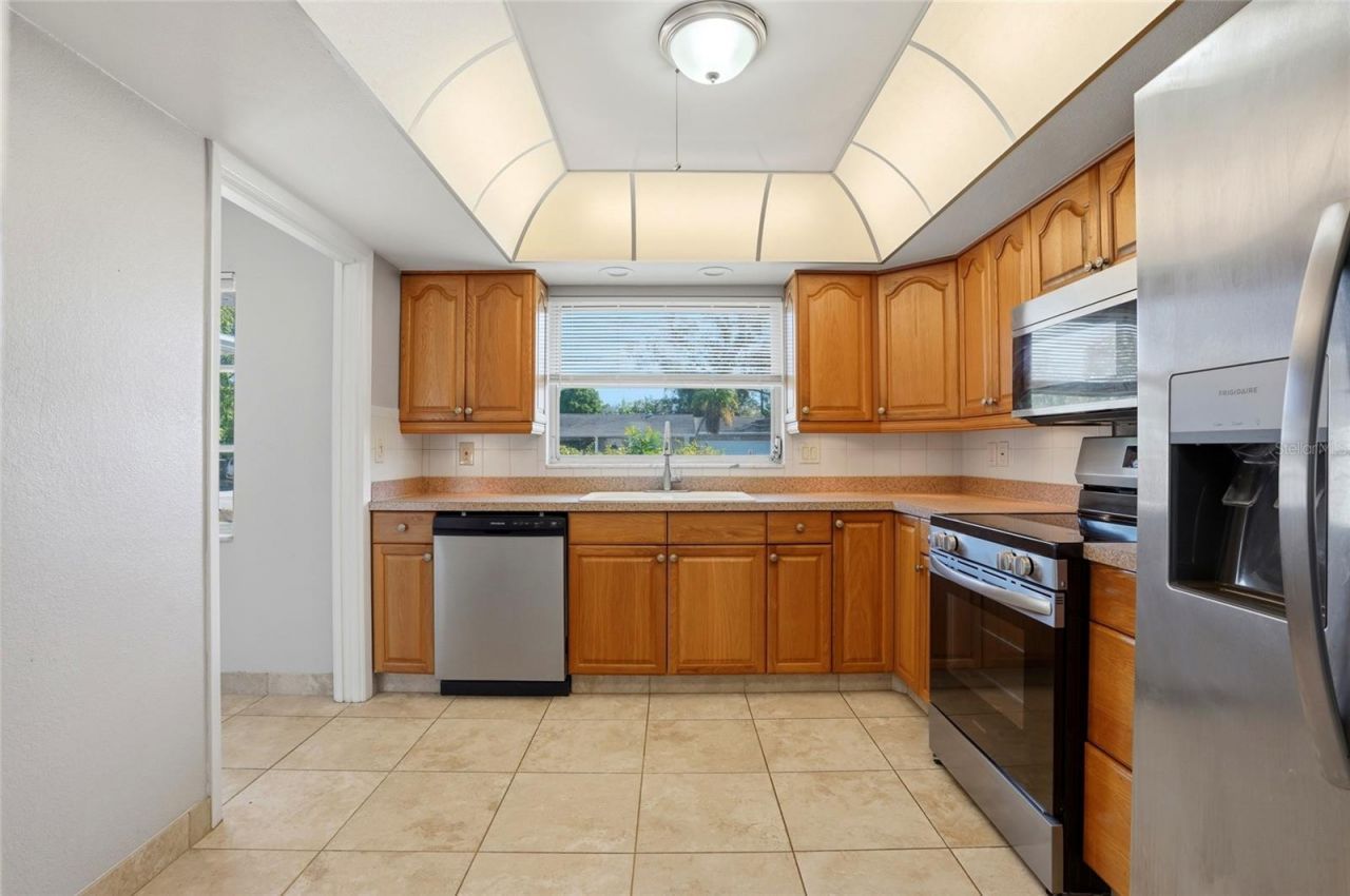 6338 21st Street N, Saint Petersburg, FL 33702 Photo