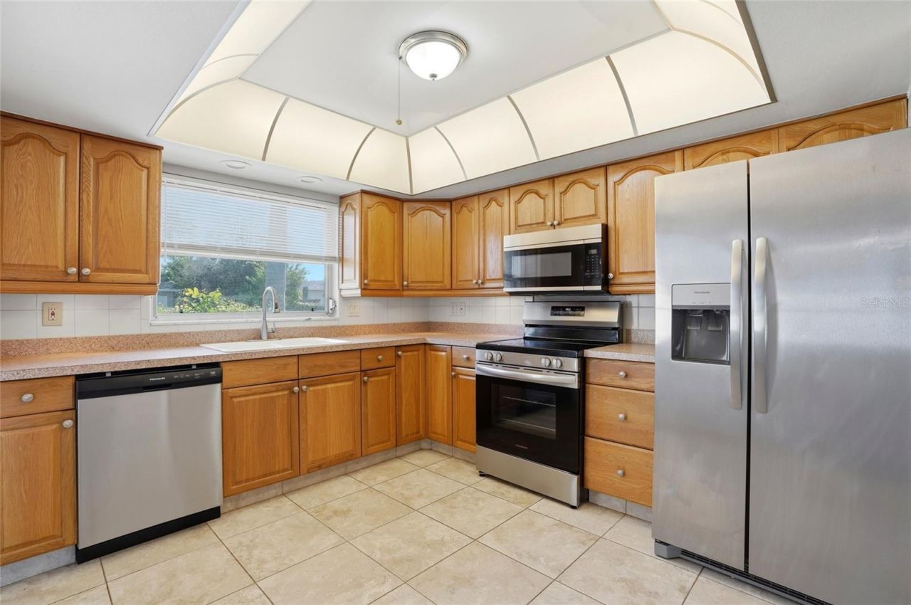 6338 21st Street N, Saint Petersburg, FL 33702 Photo