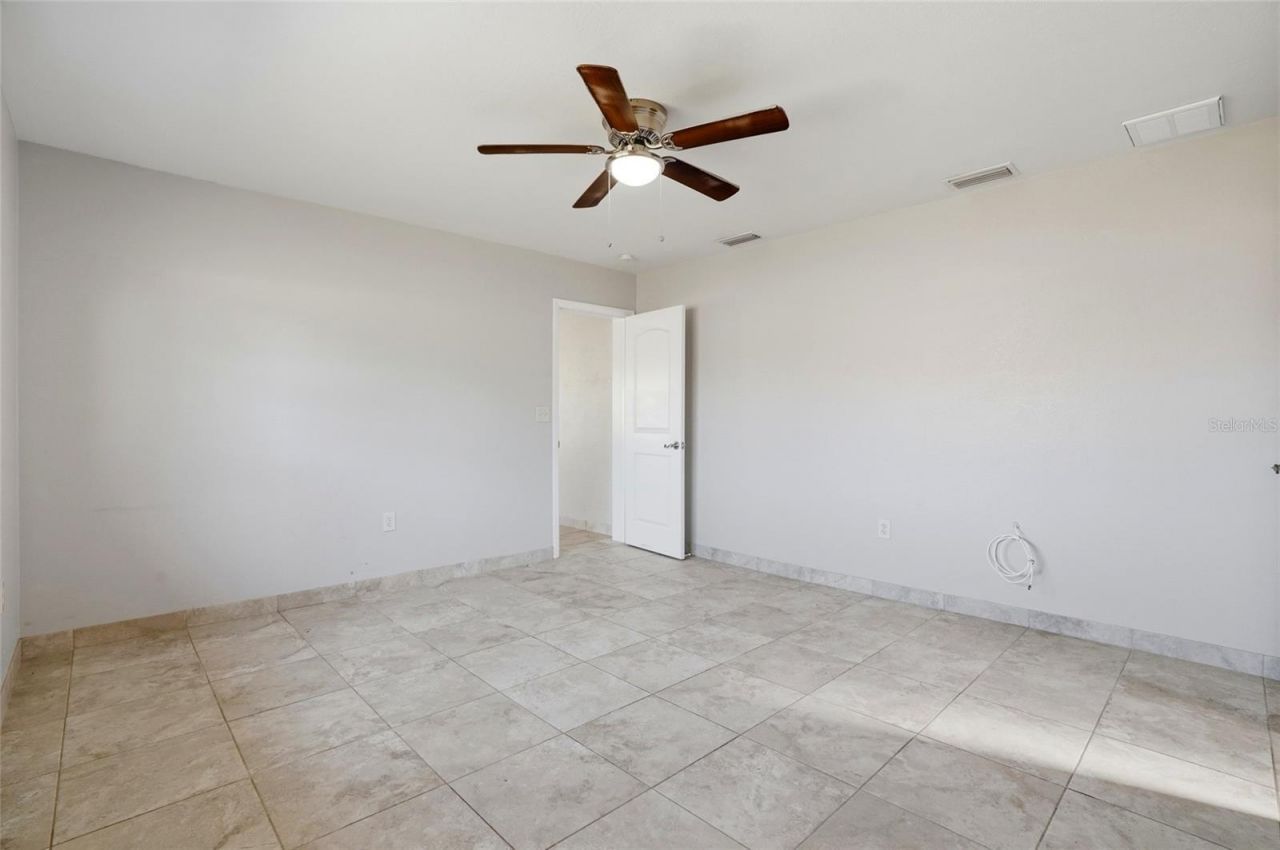 6338 21st Street N, Saint Petersburg, FL 33702 Photo