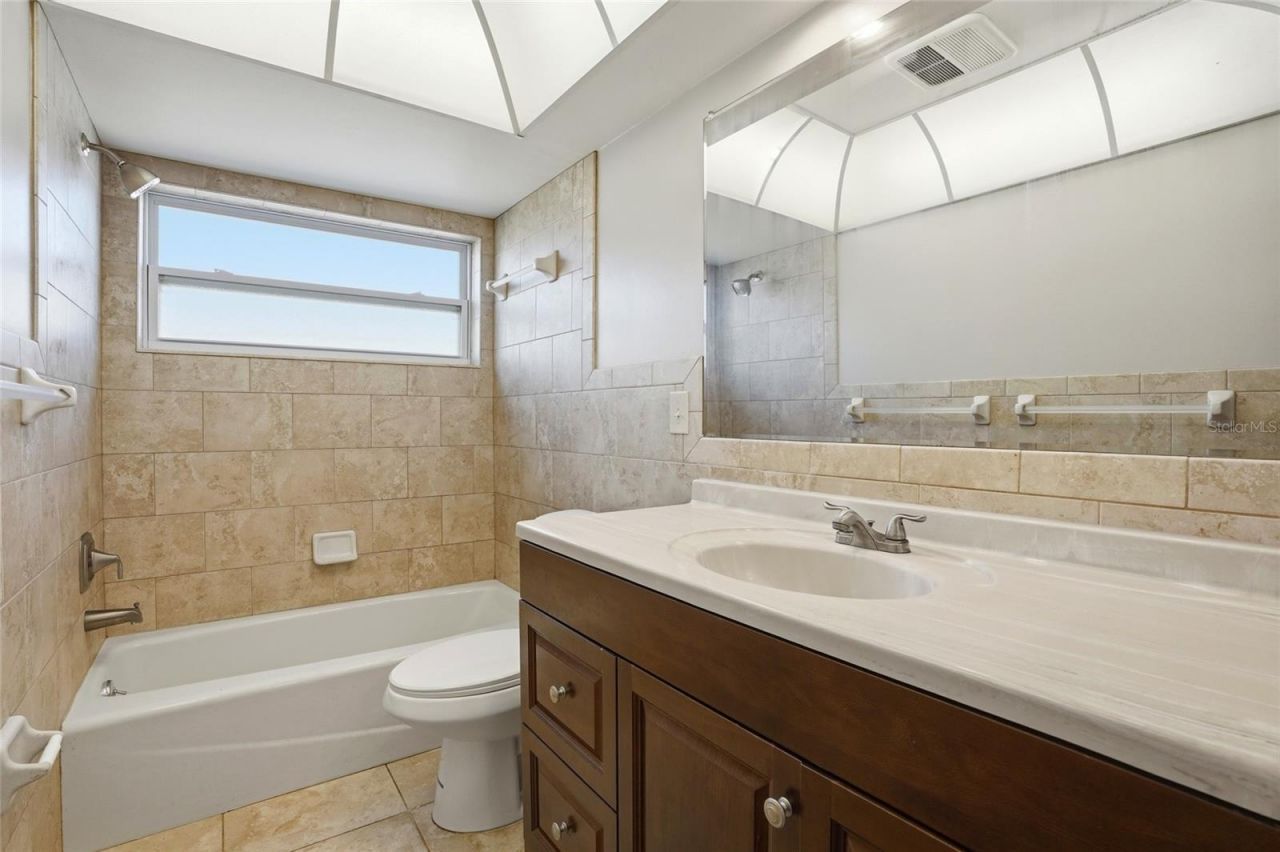 6338 21st Street N, Saint Petersburg, FL 33702 Photo