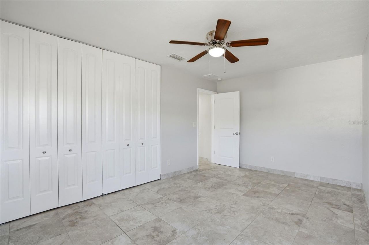 6338 21st Street N, Saint Petersburg, FL 33702 Photo