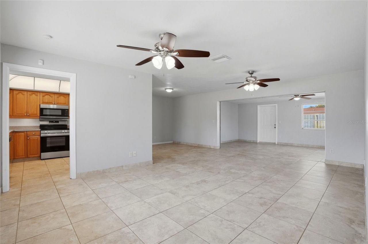 6338 21st Street N, Saint Petersburg, FL 33702 Photo