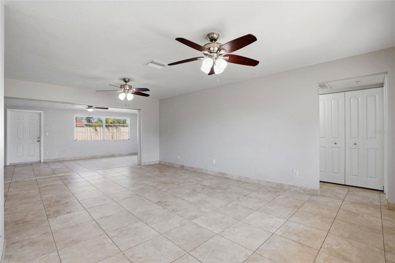 6338 21st Street N, Saint Petersburg, FL 33702 Photo