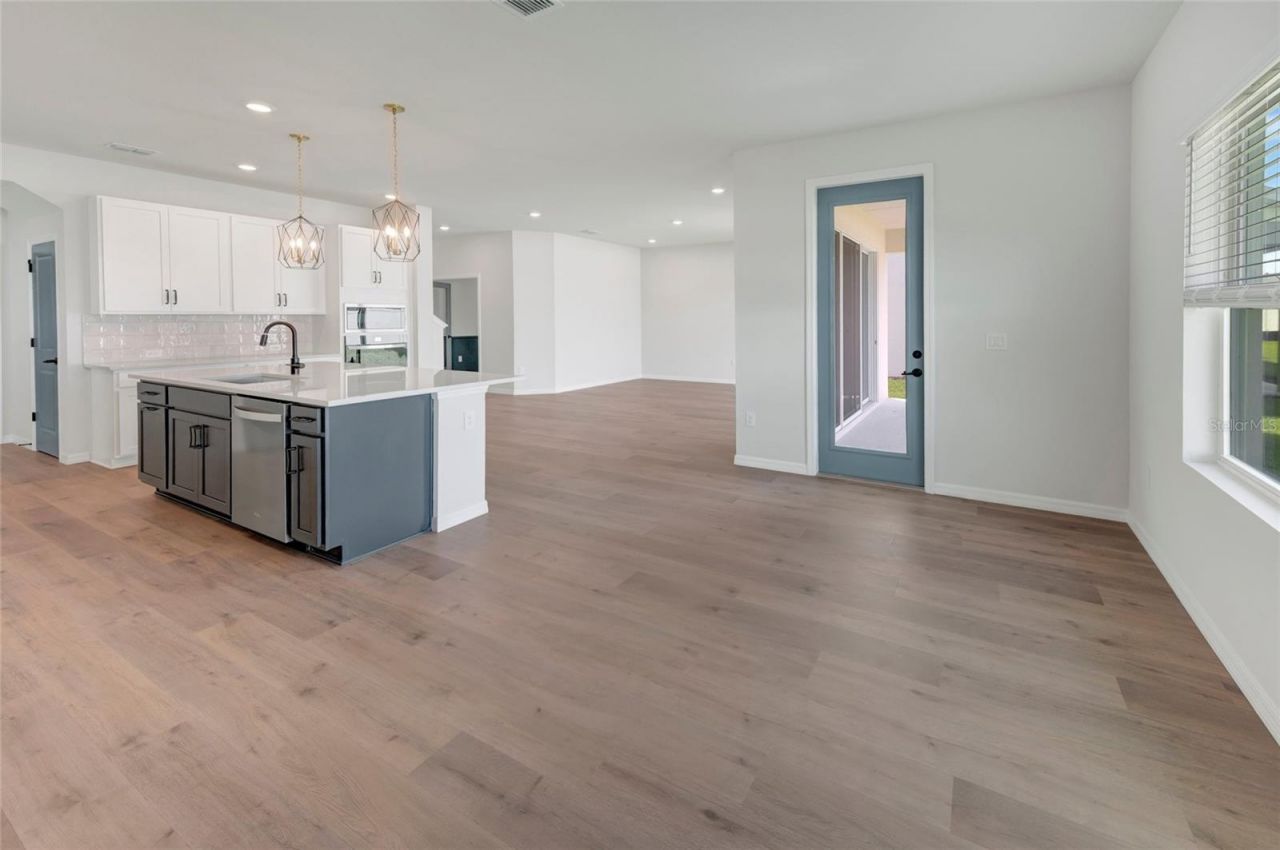 15235 Eastlyn Drive, Bradenton, FL 34212 Photo