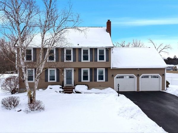 2 Landmark Drive, Methuen, MA 01844