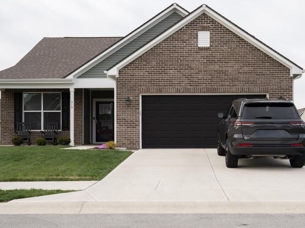 910 HIGHLAND SPRINGS Lane, Kokomo, IN 46902