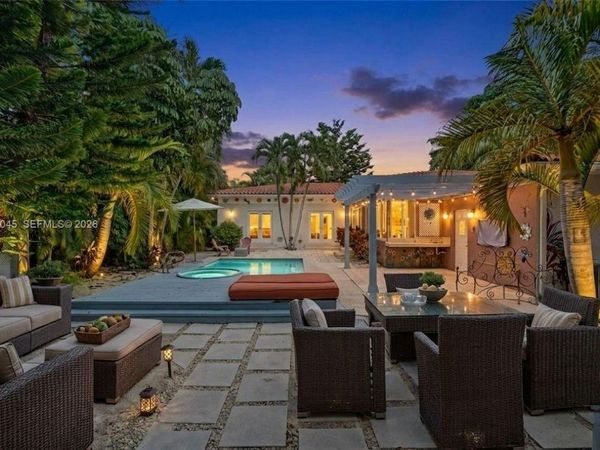 911 Mariana Ave, Coral Gables, FL 33134